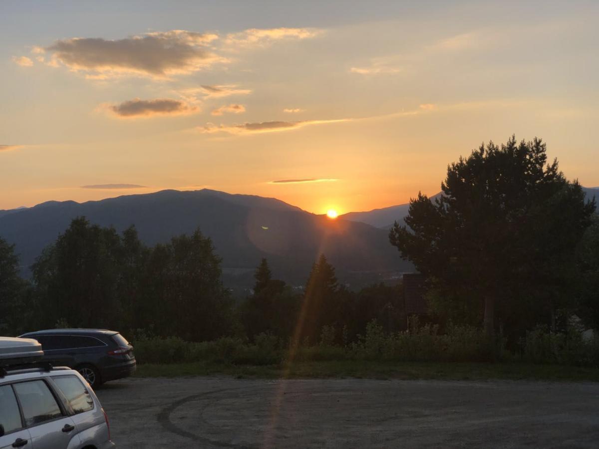 Dombas Gjestehus Exteriér fotografie
