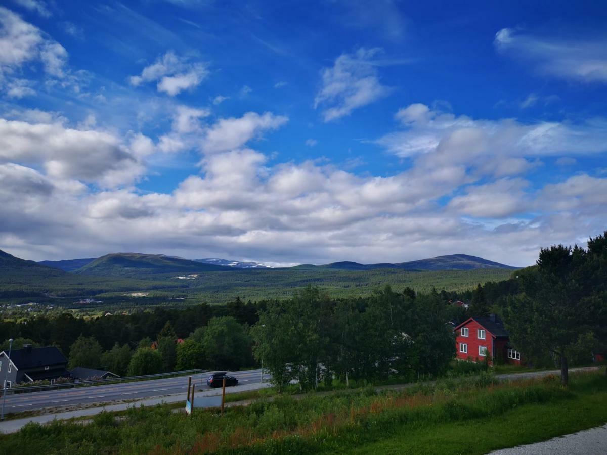 Dombas Gjestehus Exteriér fotografie